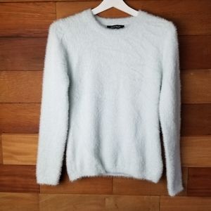 Ellen Tracy fuzzy crew neck sweater size XS